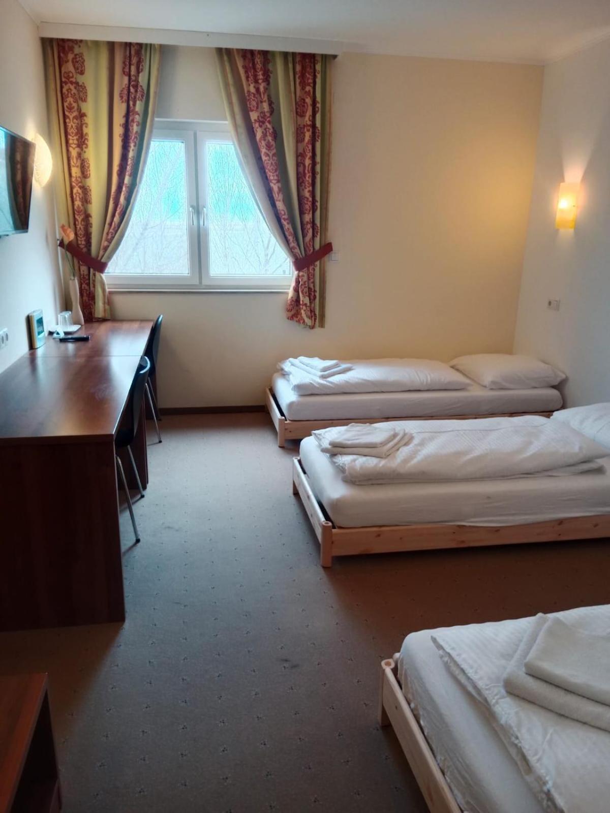 Weinland Otel Donnerskirchen Dış mekan fotoğraf